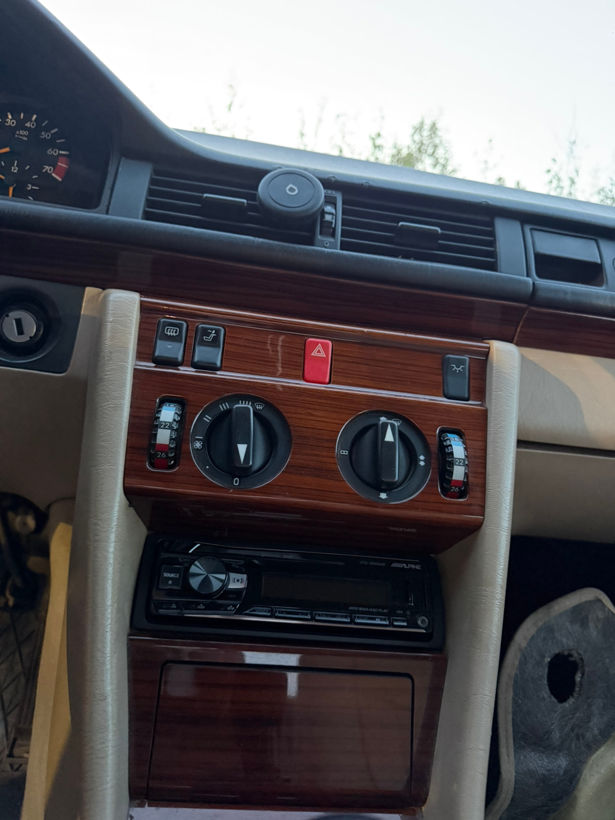 Mercedes-Benz E 200 Manuell 1995, bild 6/6