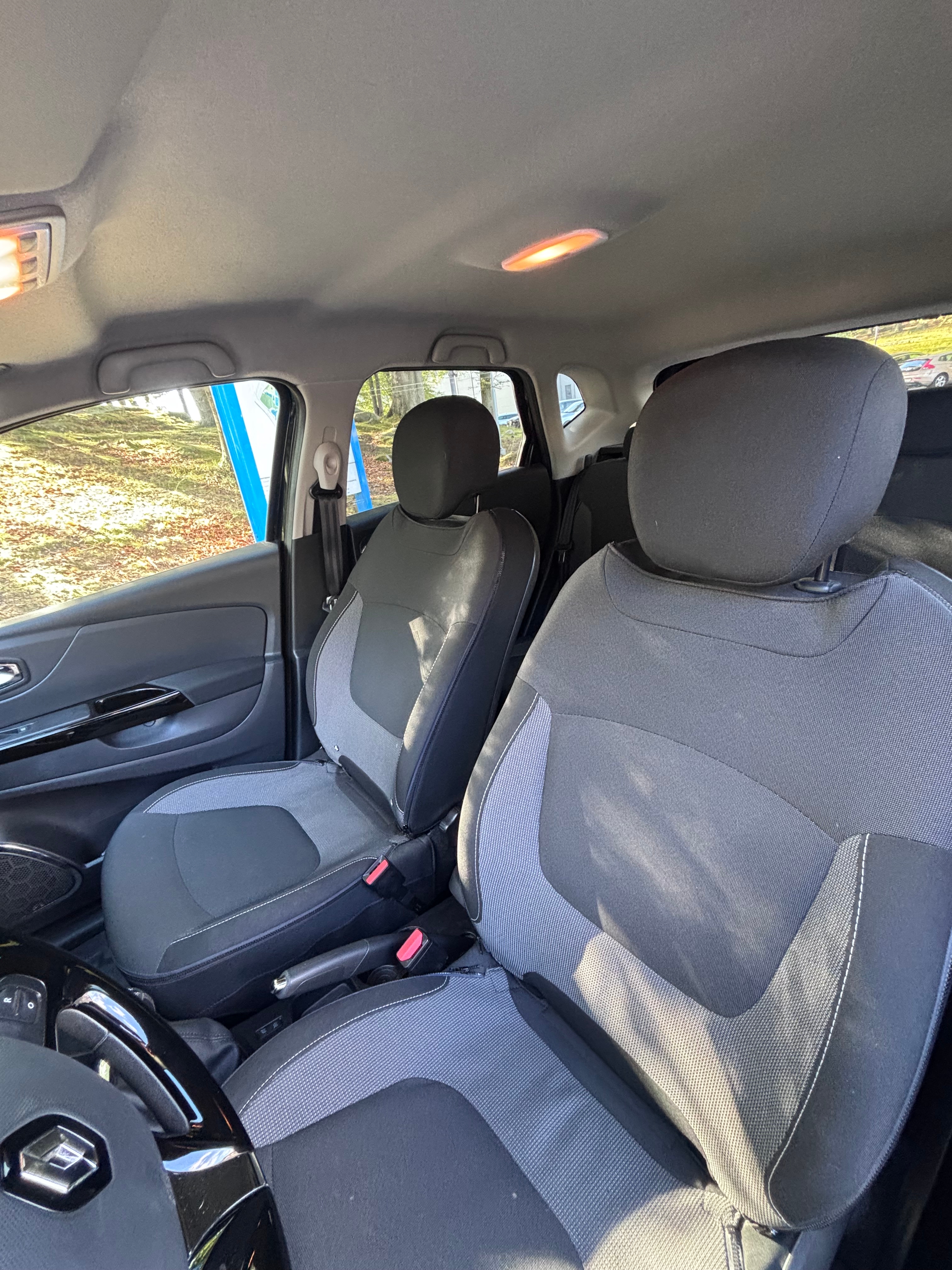 Renault Captur 0.9 TCe Manuell 2015, bild 8/8