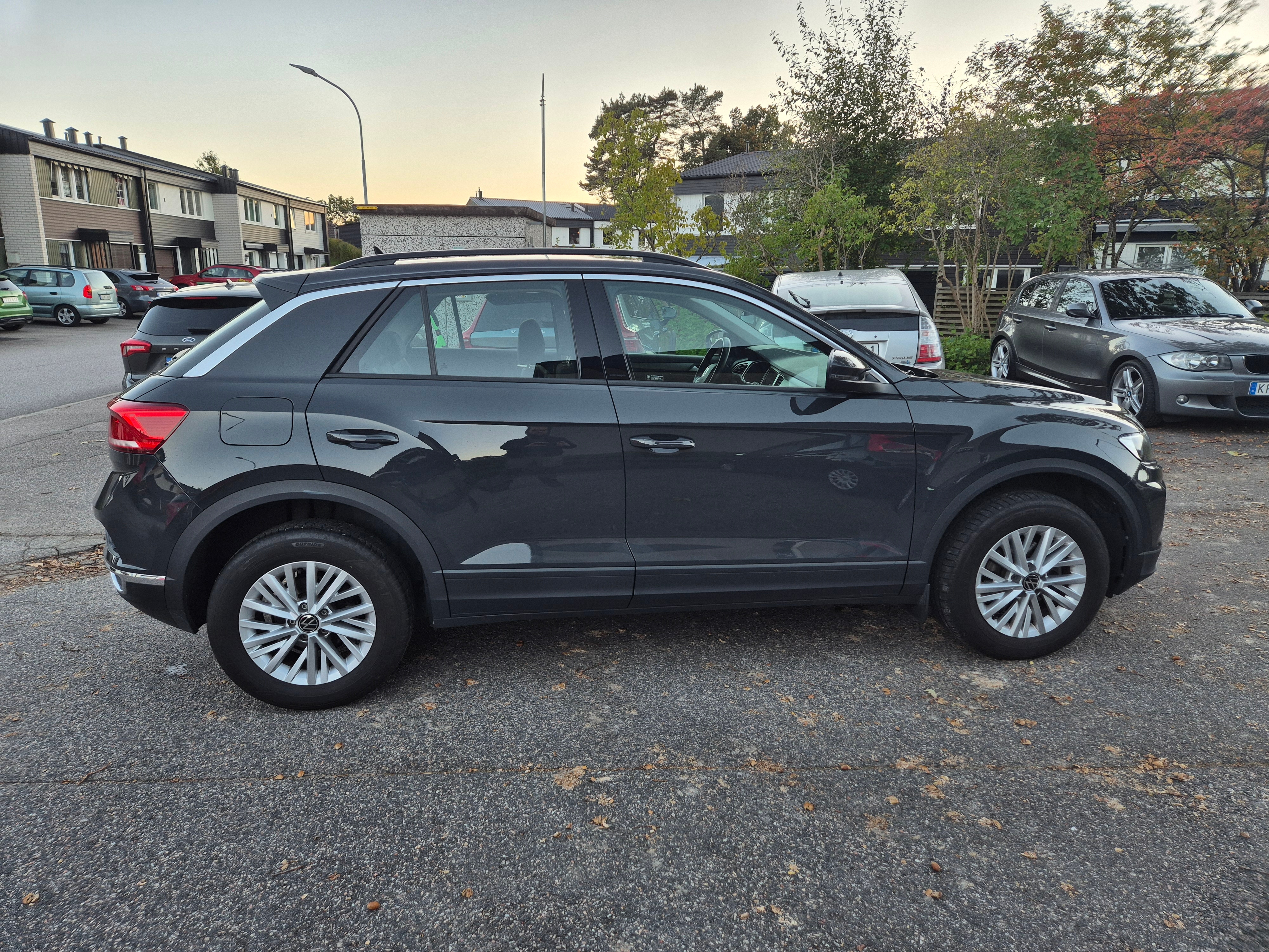 Volkswagen T-Roc 1.0 TSI OPF Manuell 2022, kuva 4/5