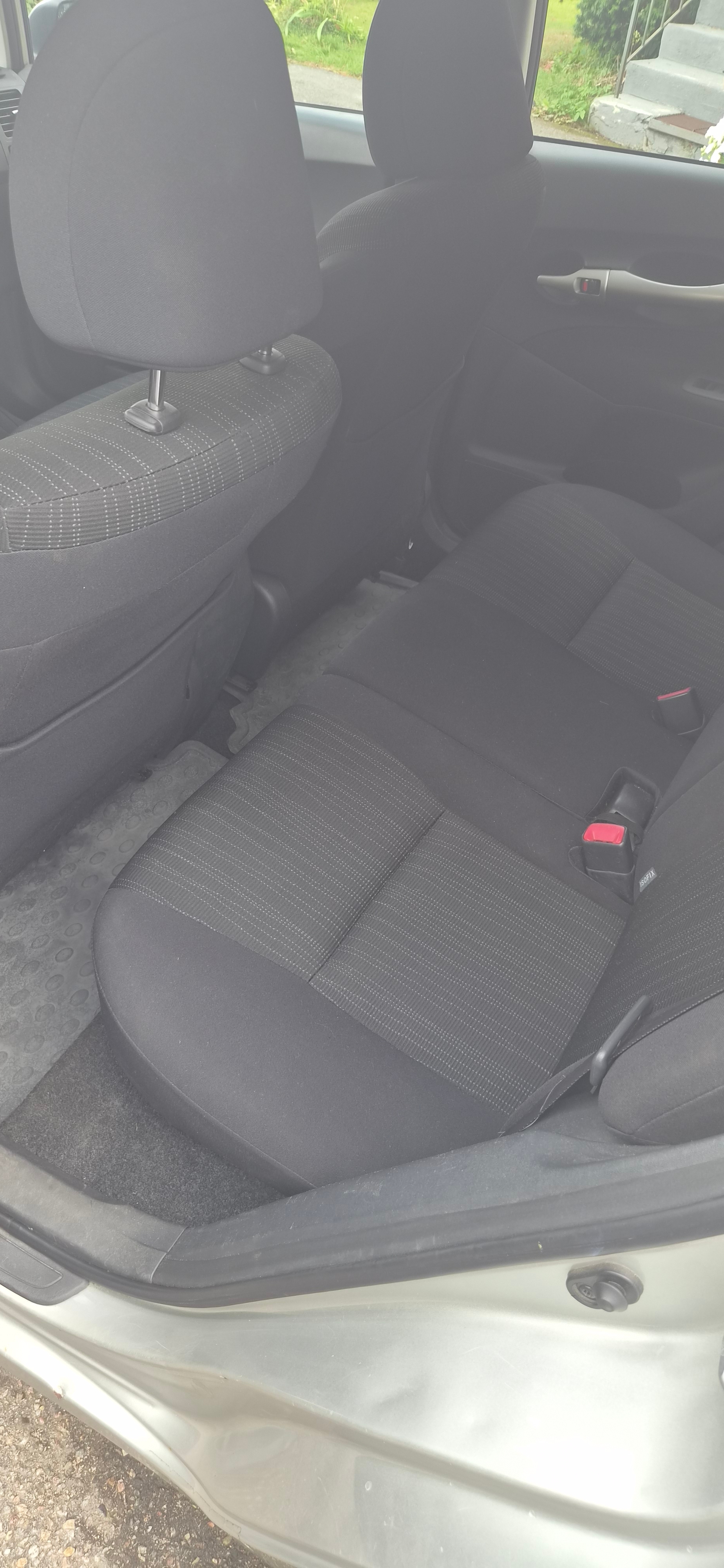 Toyota Auris 5-dörrar 1.4 D-4D Manuell 2007, bild 5/6