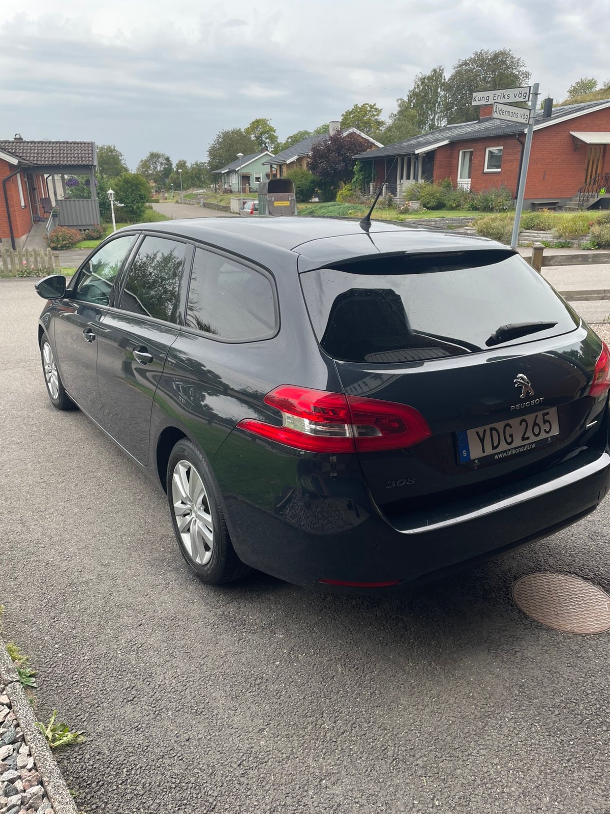 Peugeot 308 SW 1.2 PureTech 110 Manuell 2016, bild 3/7