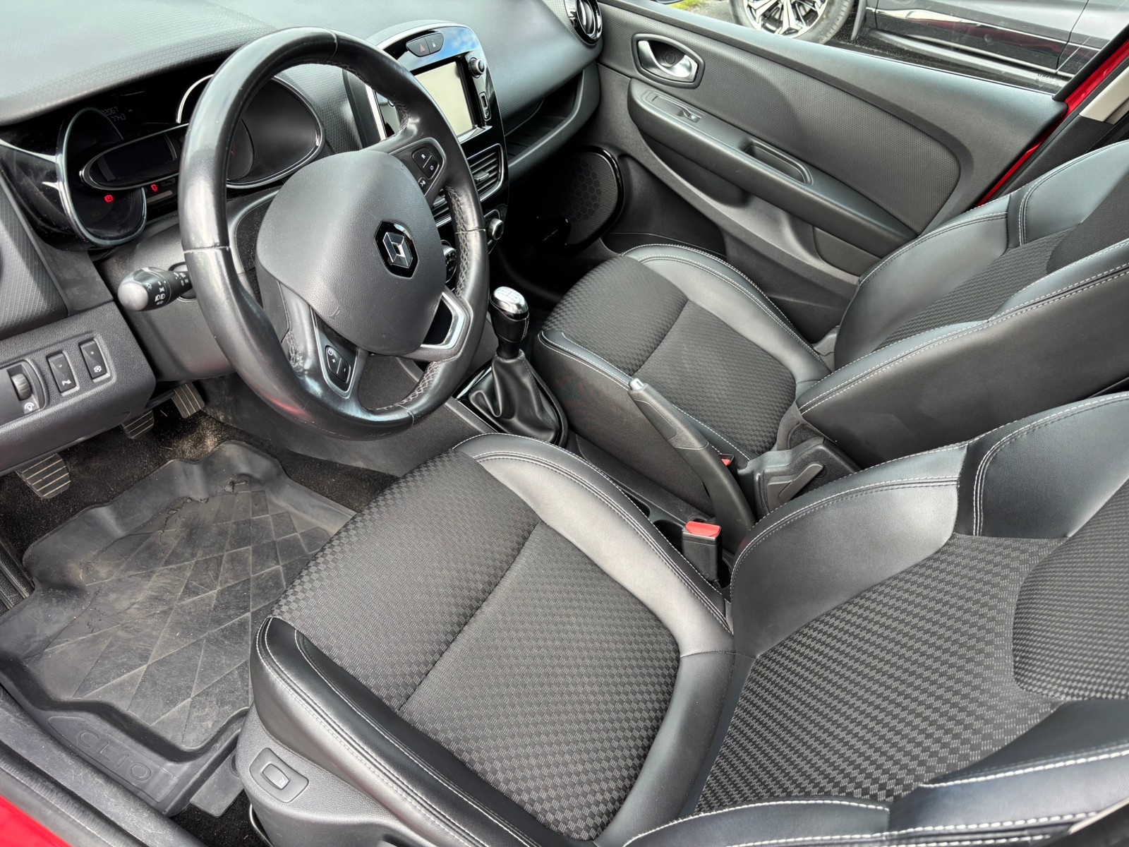 Renault Clio 2017, kuva 7/10