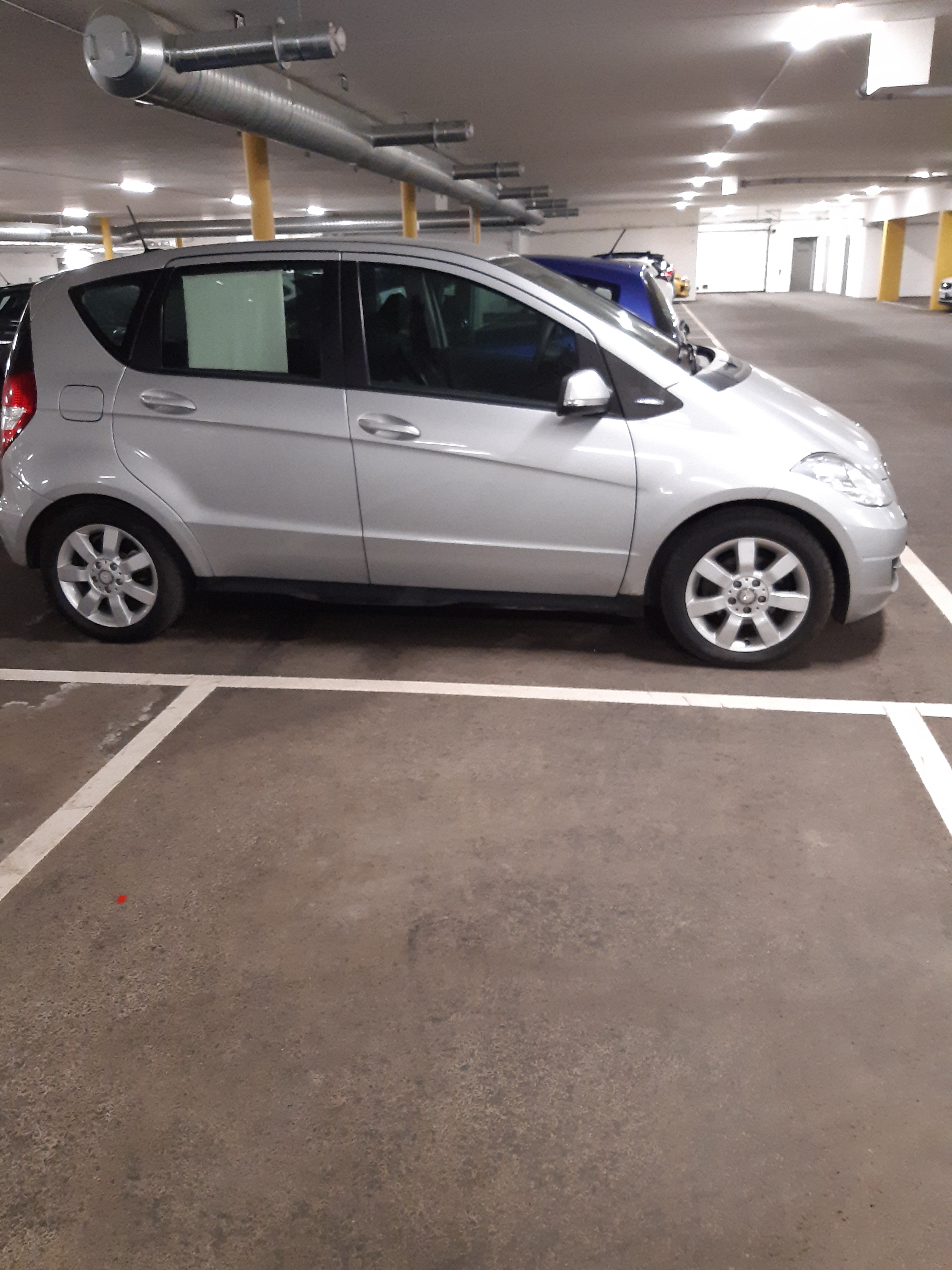 Mercedes-Benz A 160 5-dörrars Manuell 2012, bild 7/8
