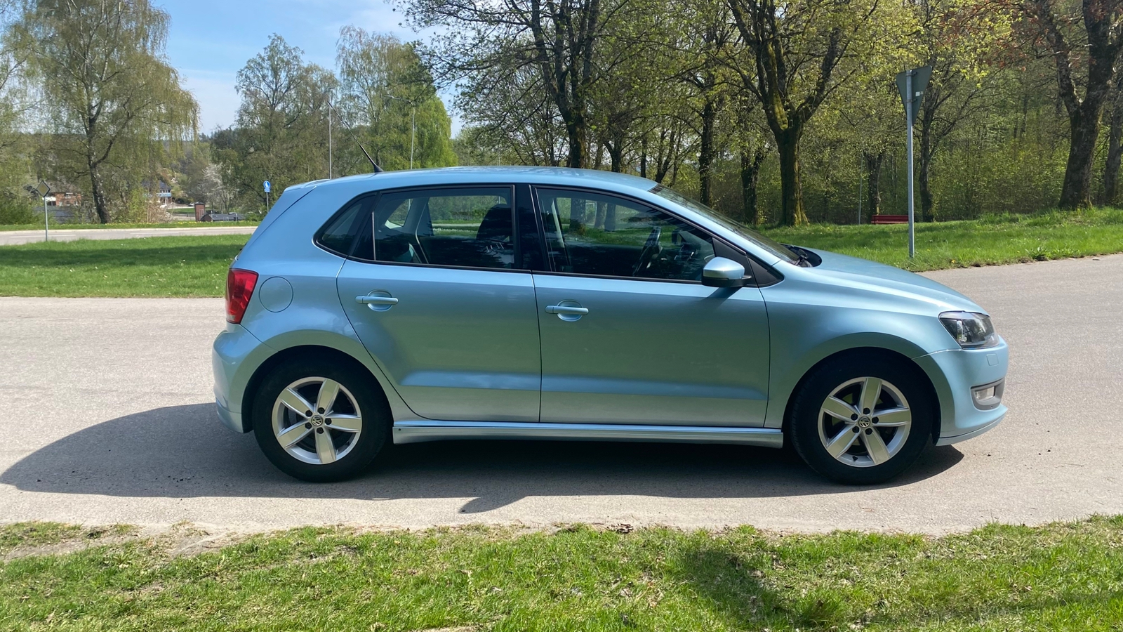 Volkswagen Polo 2010, bild 4/5