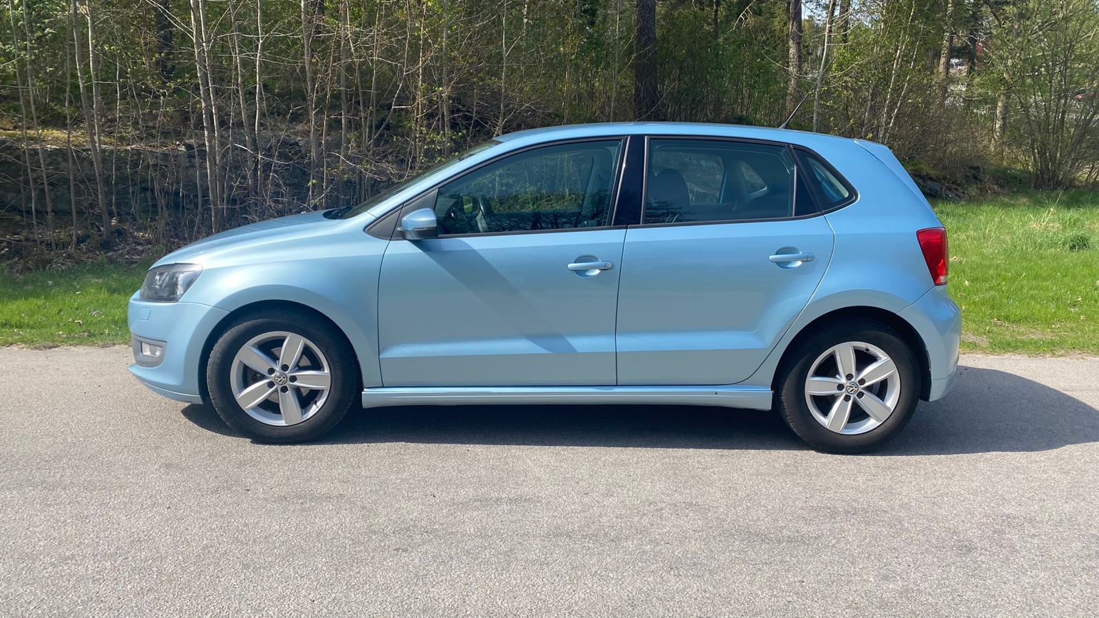 Volkswagen Polo 2010, bild 2/5