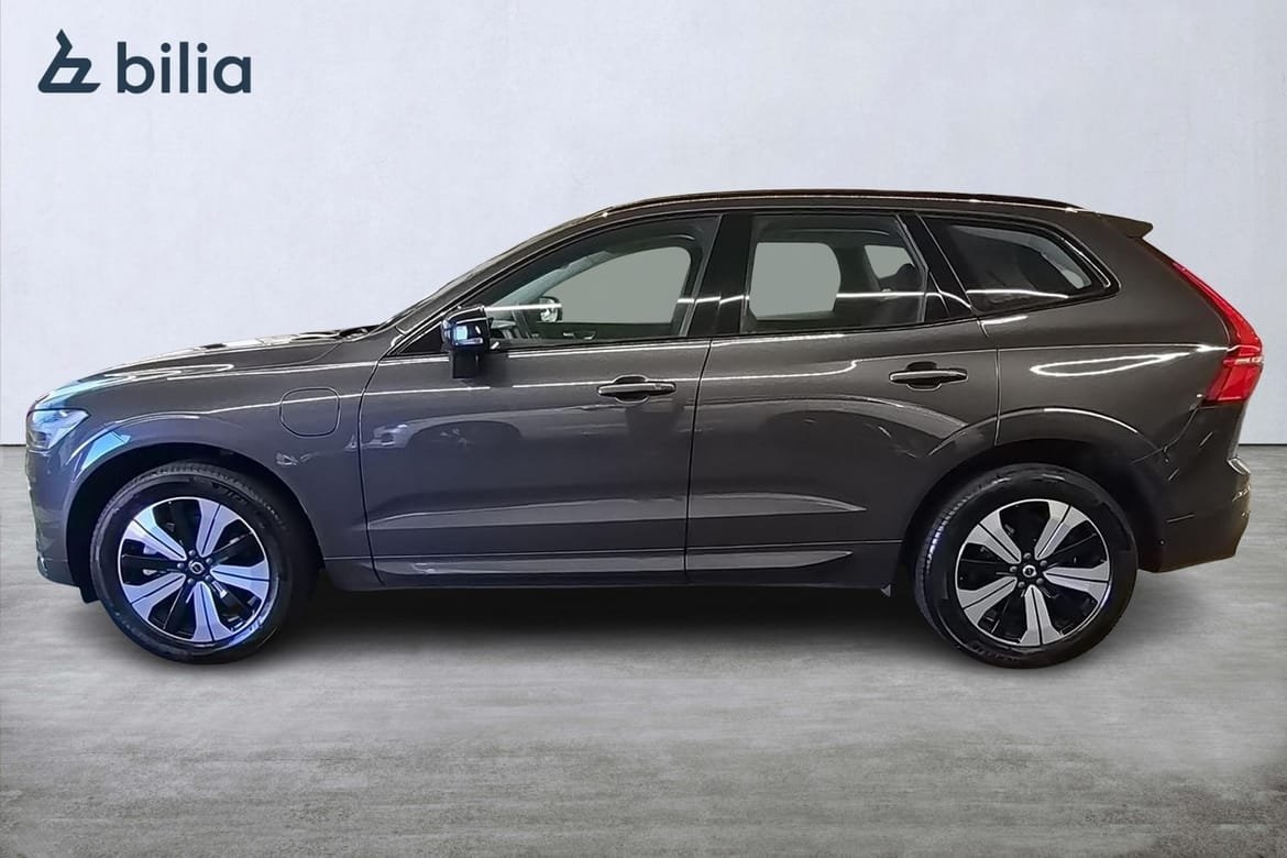 Volvo XC60 T6 Plus Dark Edition PANO 2025, bild 3/10