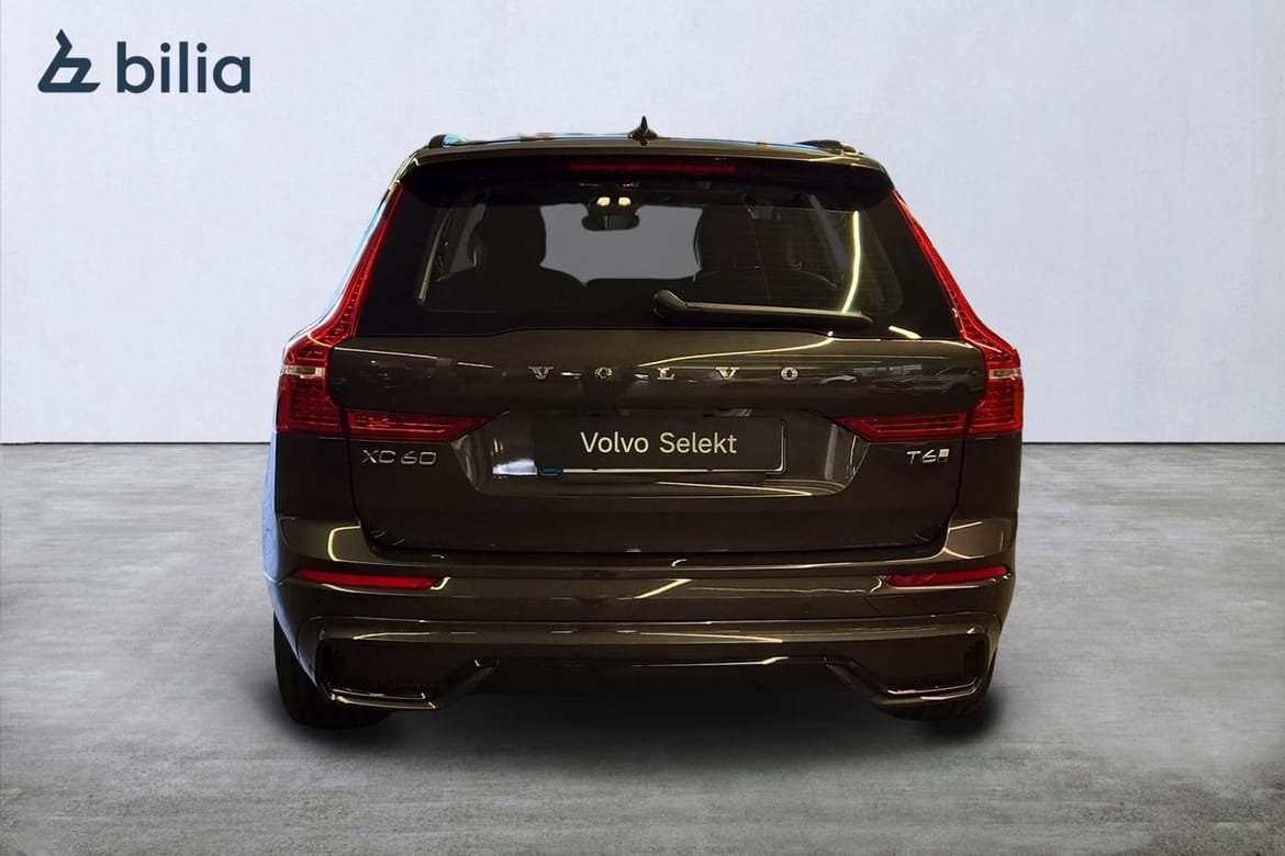 Volvo XC60 T6 Plus Dark Edition PANO 2025, bild 5/10