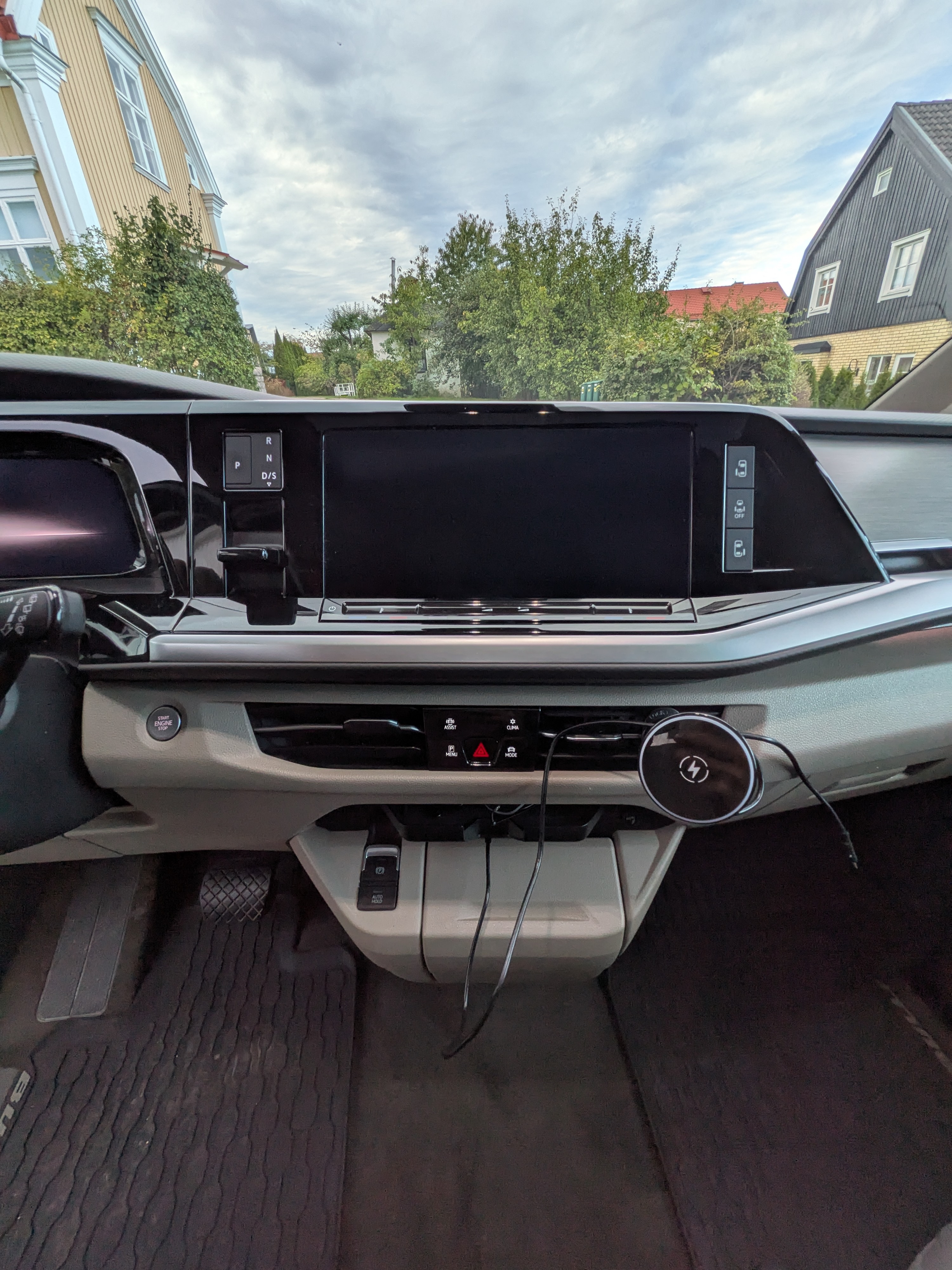 Volkswagen Multivan 2023, bild 3/5