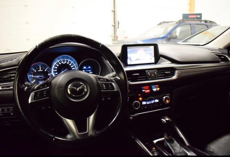 Mazda 6