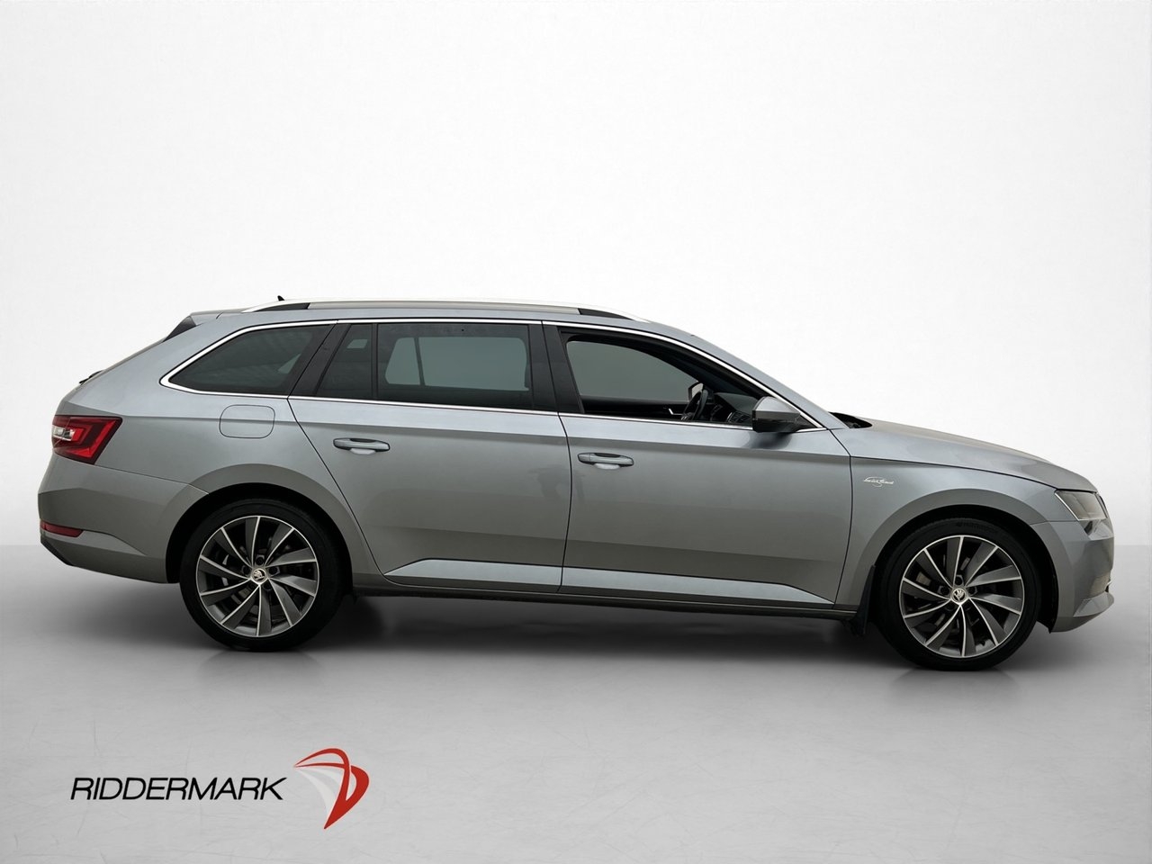Skoda Superb 2019, bild 6/31