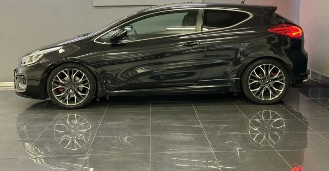 Kia ProCeed