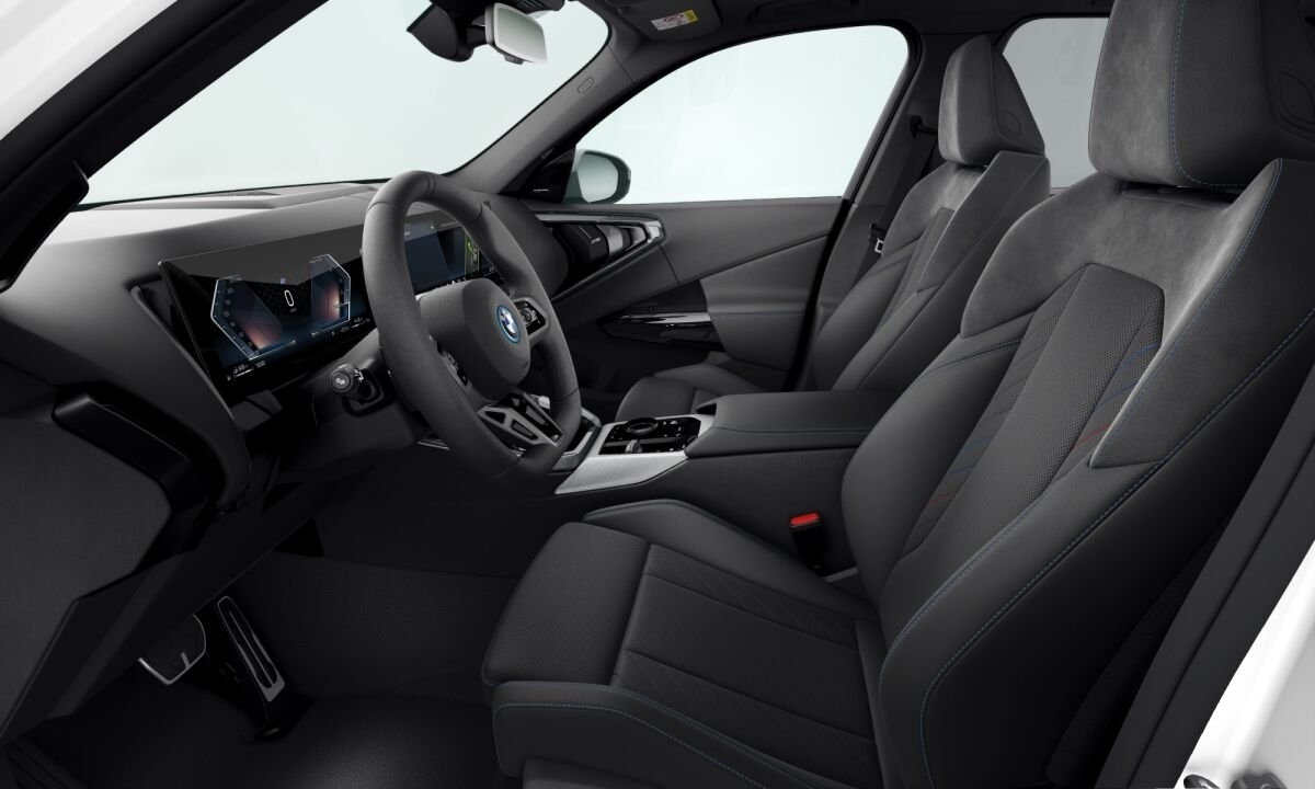BMW X3 30e xDrive 2026, photo 3/3