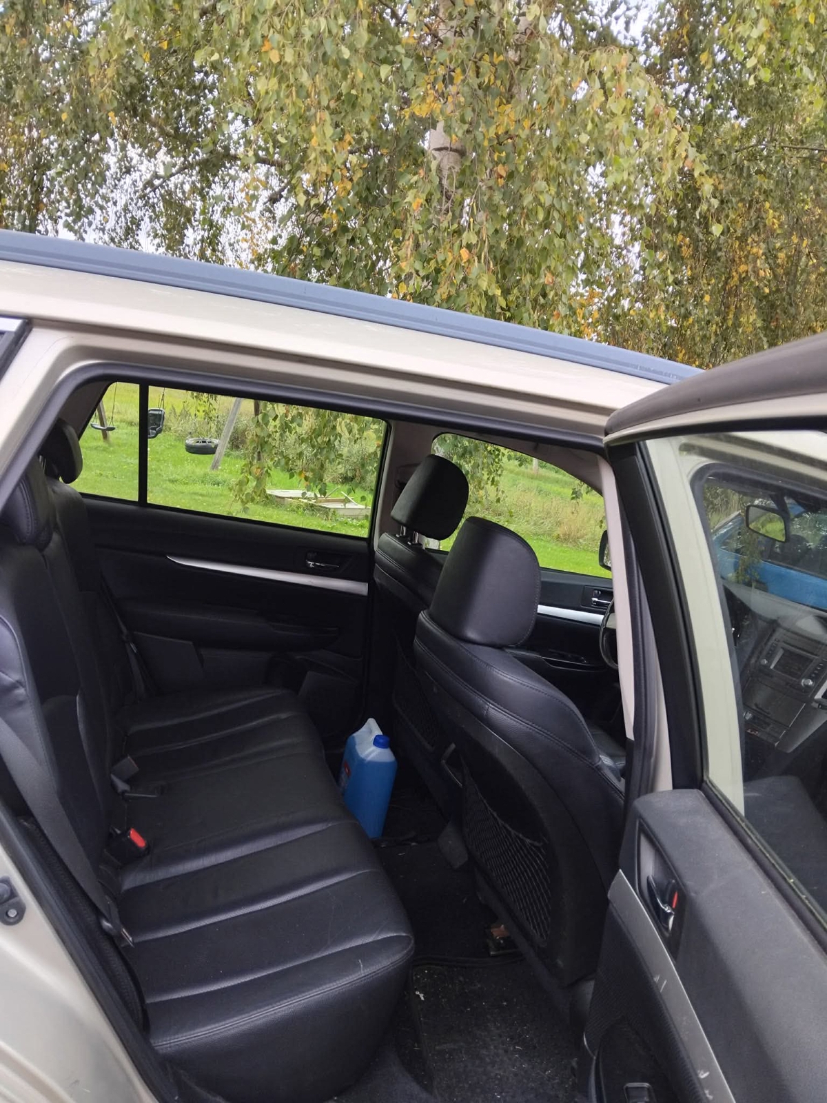 Subaru Outback 2.0 4WD Manuell 2012, photo 4/4