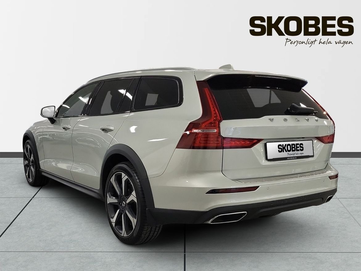 Volvo V60 Cross Country B4 AWD D Adv 2022, bild 5/10