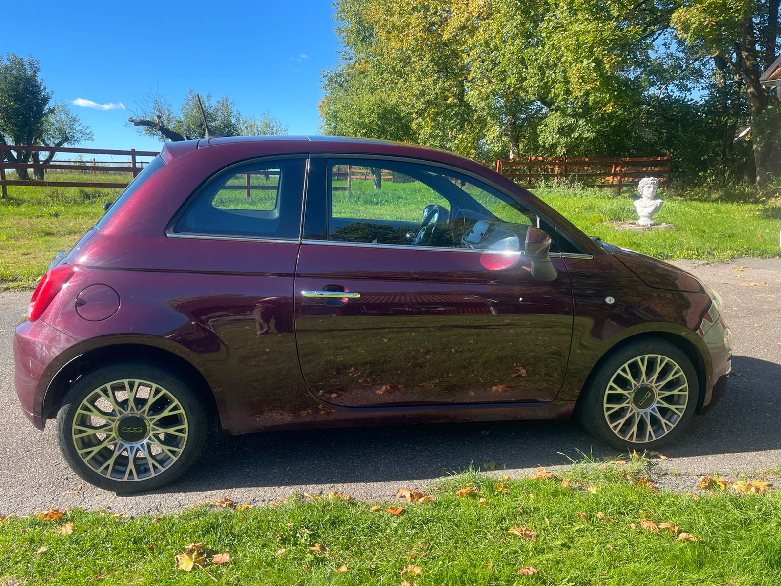 Fiat 500 1.0 Hybrid 70 hk Manuell 2020, bild 2/3