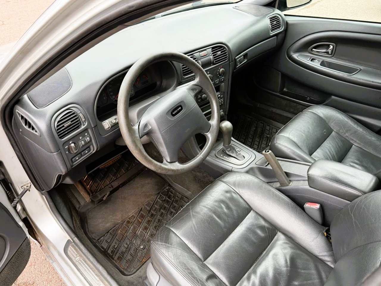 Volvo V40 2.0T Euro 3 2001, bild 5/7