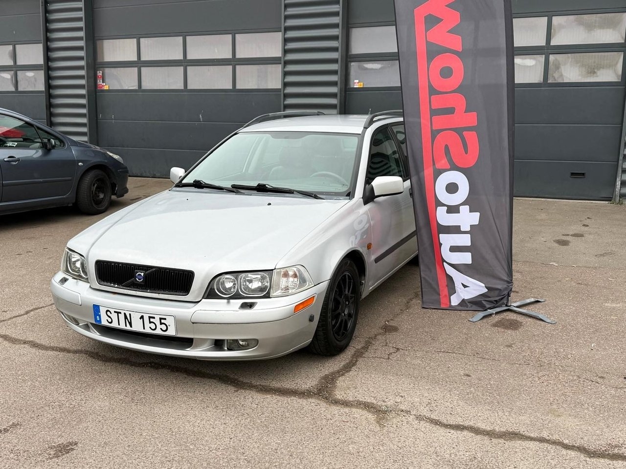 Volvo V40 2.0T Euro 3 2001, bild 2/7