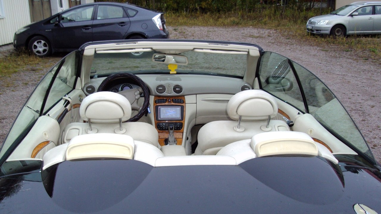 Mercedes-Benz CLK 2004, photo 5/10