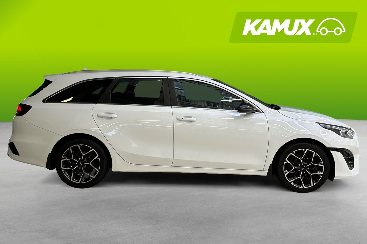 Kia Ceed 1.5 T-GDI GT-Line Cockpit 2022, bild 2/10