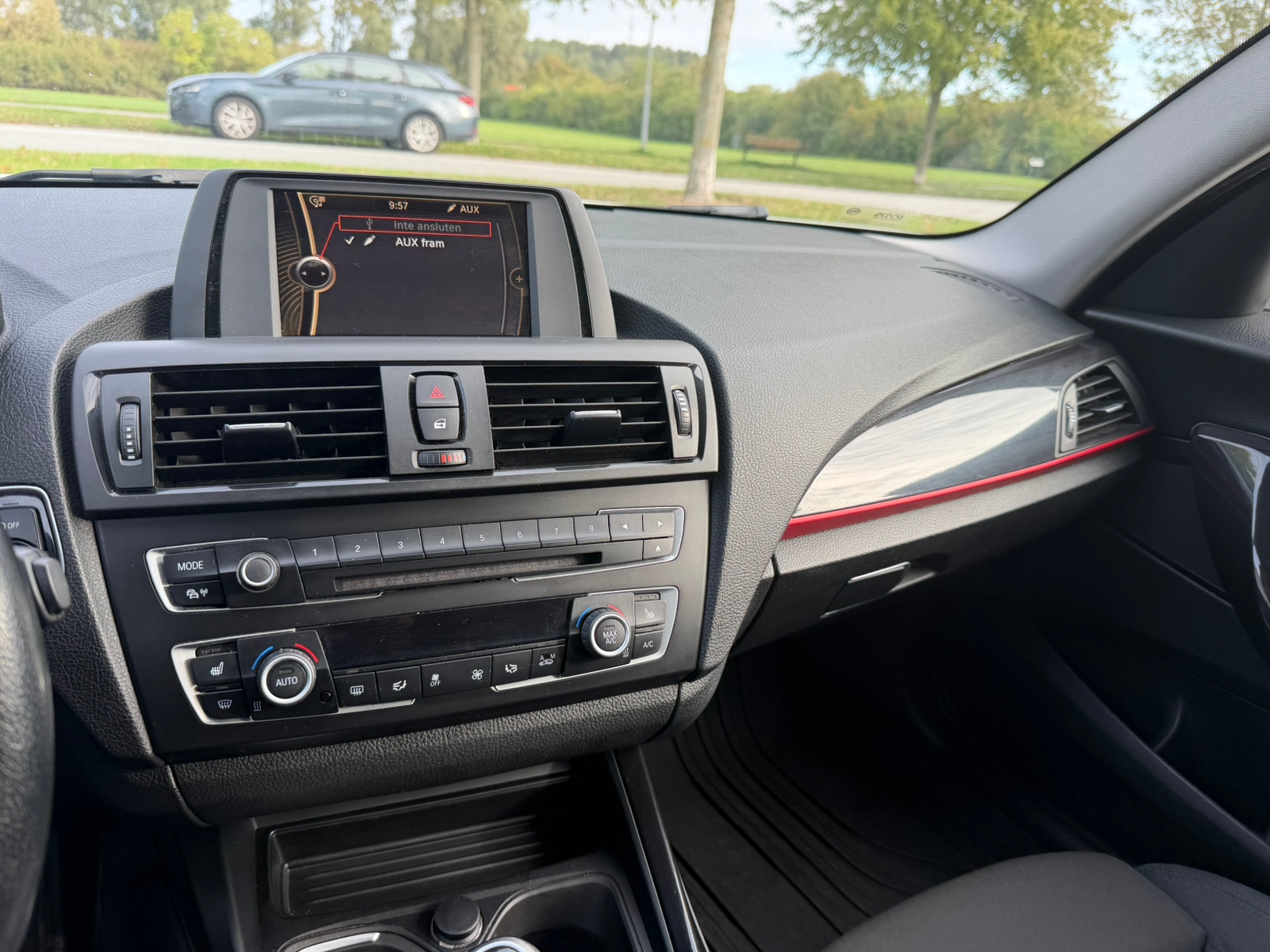 BMW 118 d 5-dörrars Manuell 2014, bild 2/10