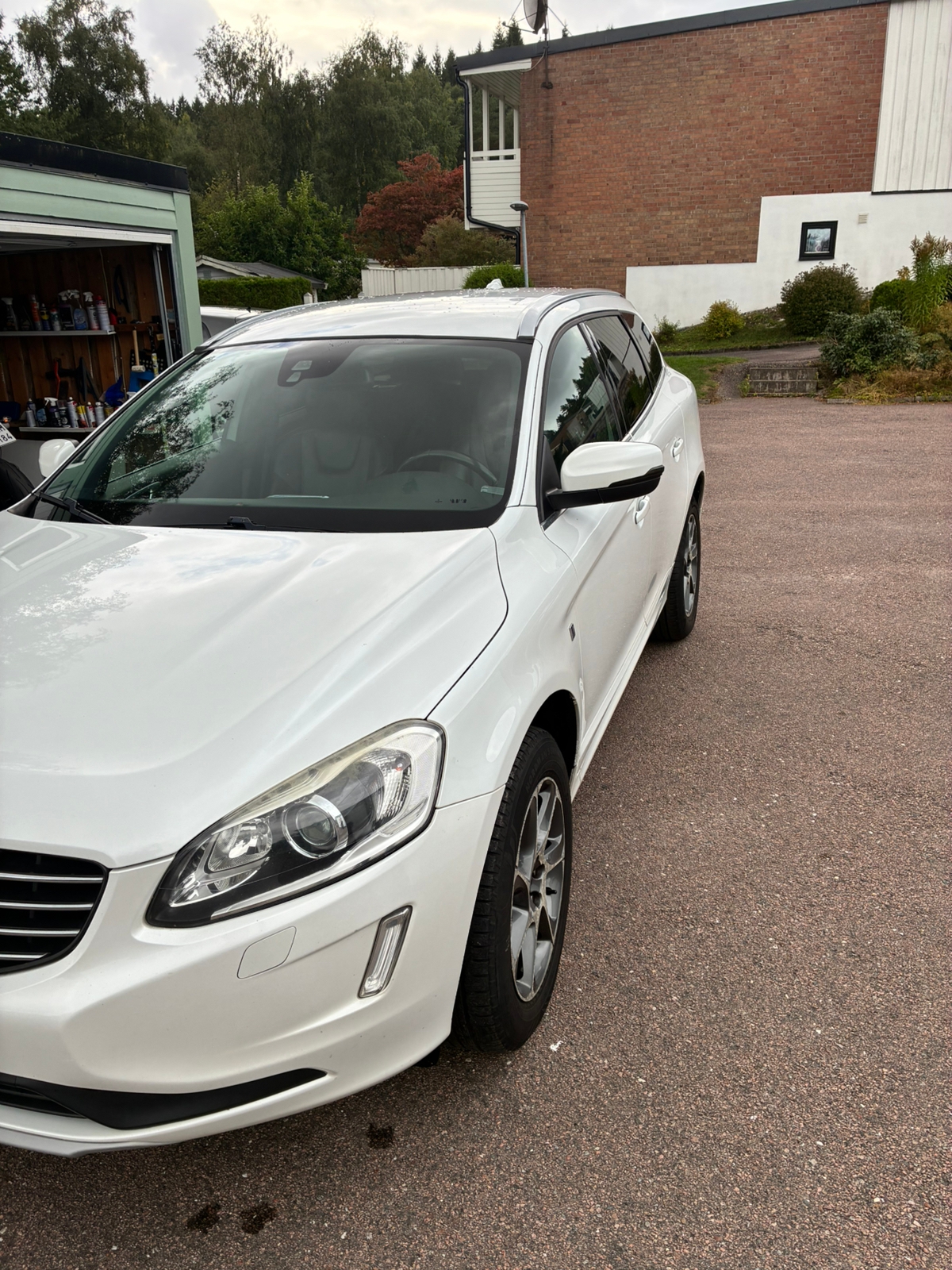 Volvo XC60 D4 Geartronic 2016, bild 2/8