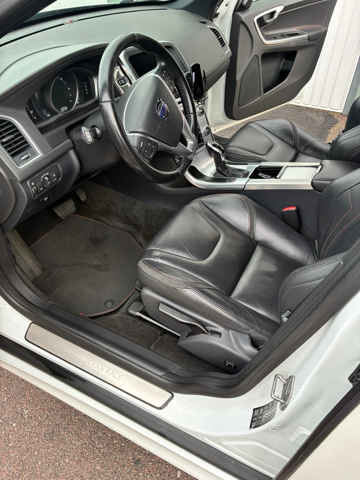 Volvo XC60 D4 Geartronic 2016, bild 7/8