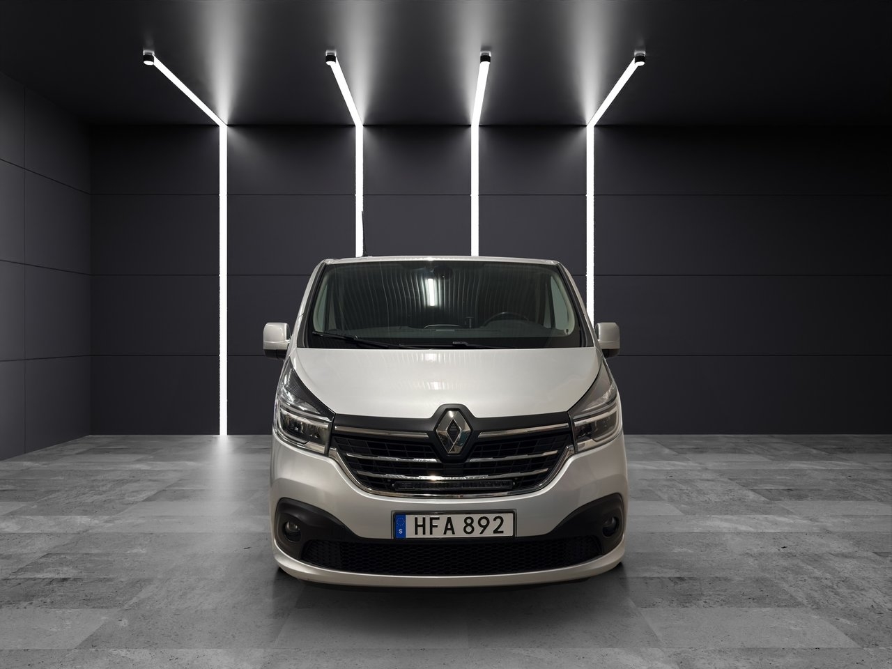Renault Trafic 2021, kuva 2/10