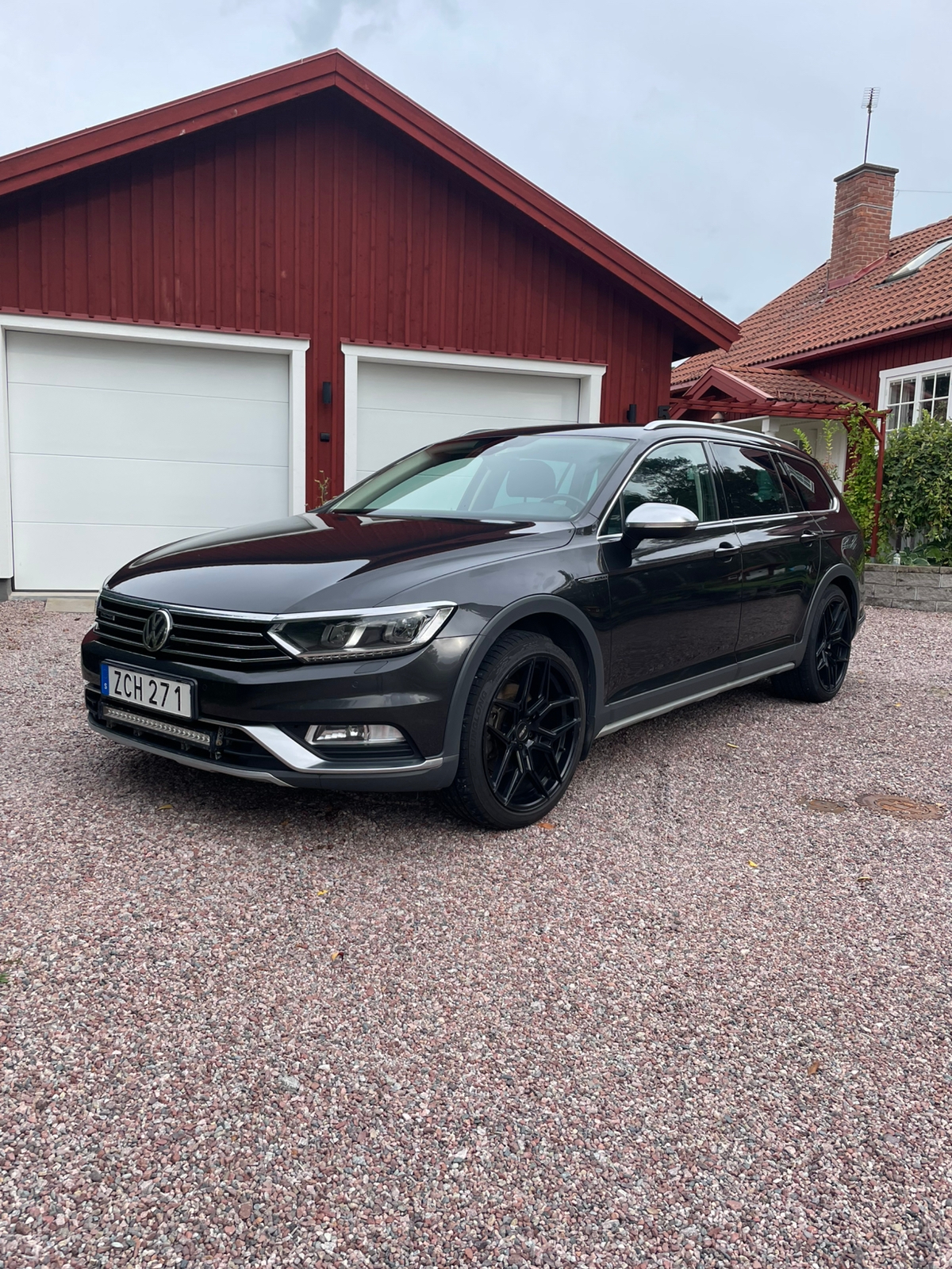 Volkswagen Passat 2018, bild 2/10