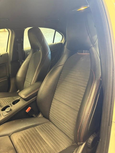 Mercedes-Benz A 180 Manuell 2016, photo 6/10