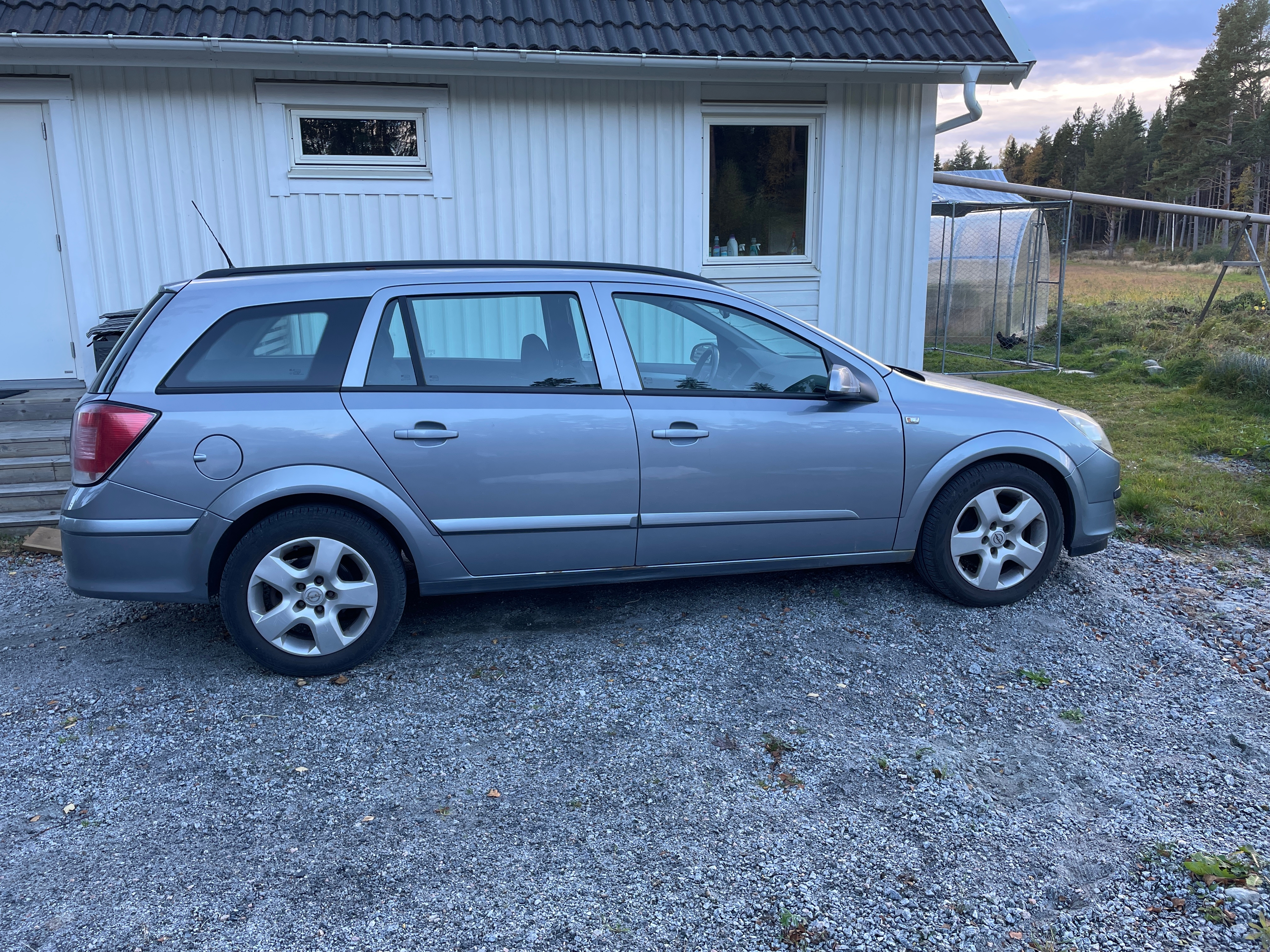 Opel Astra 2006, photo 2/7