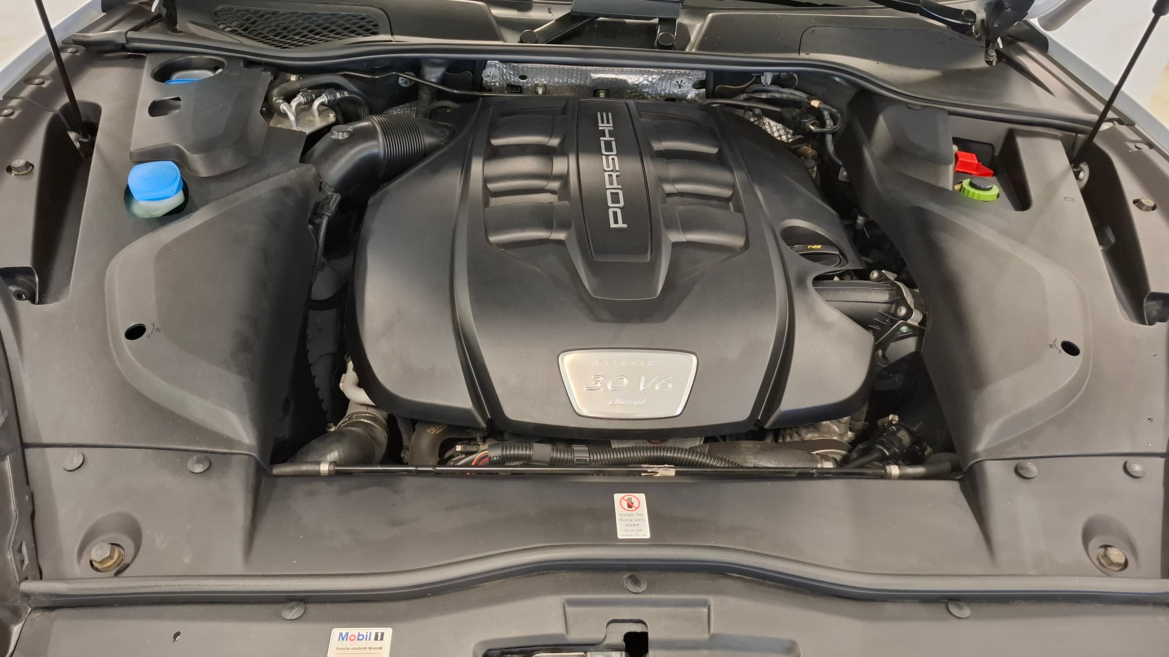 Porsche Cayenne 2016, bild 6/8