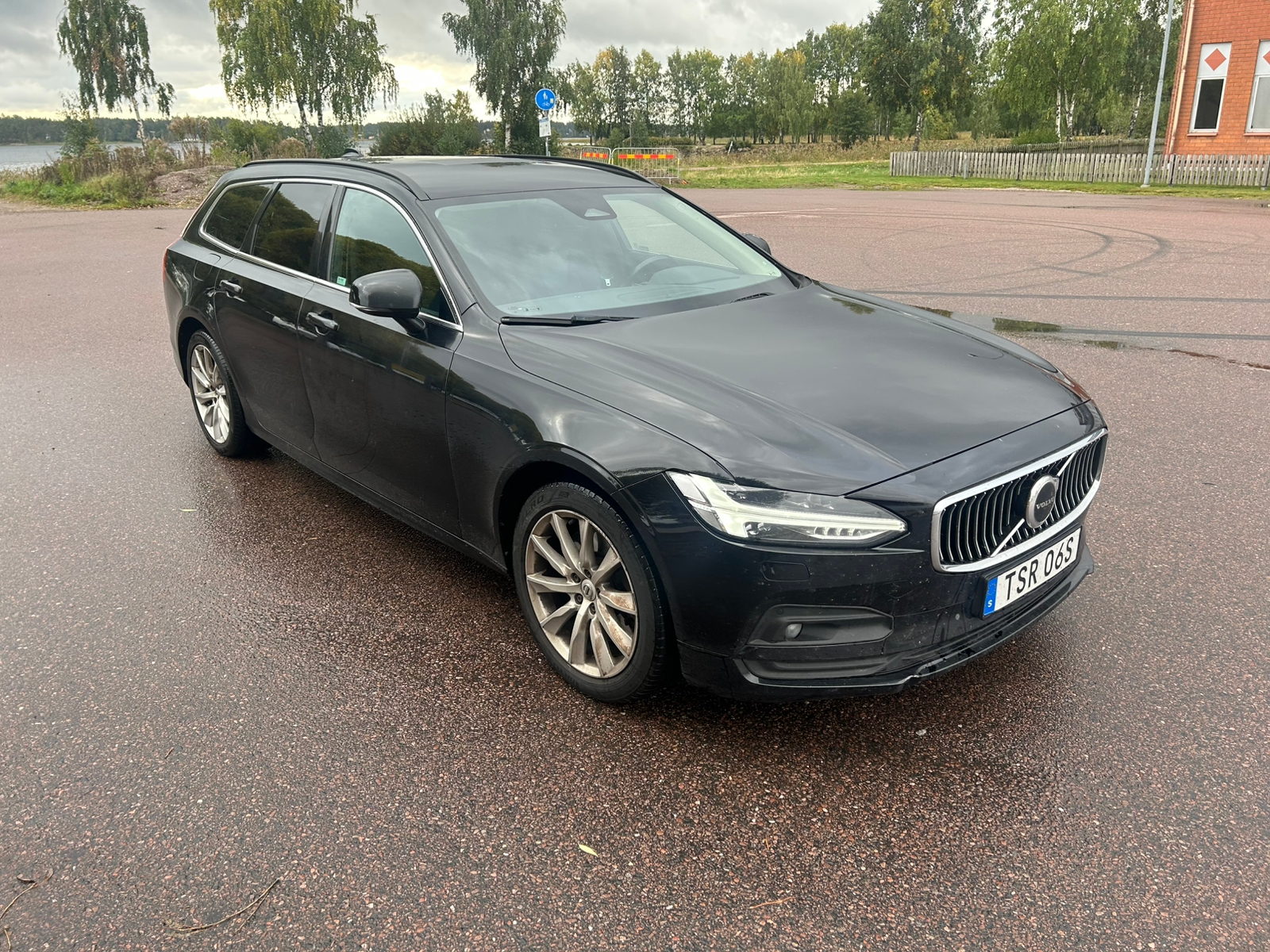 Volvo V90 B4 AWD Geartronic 2022, kuva 3/6