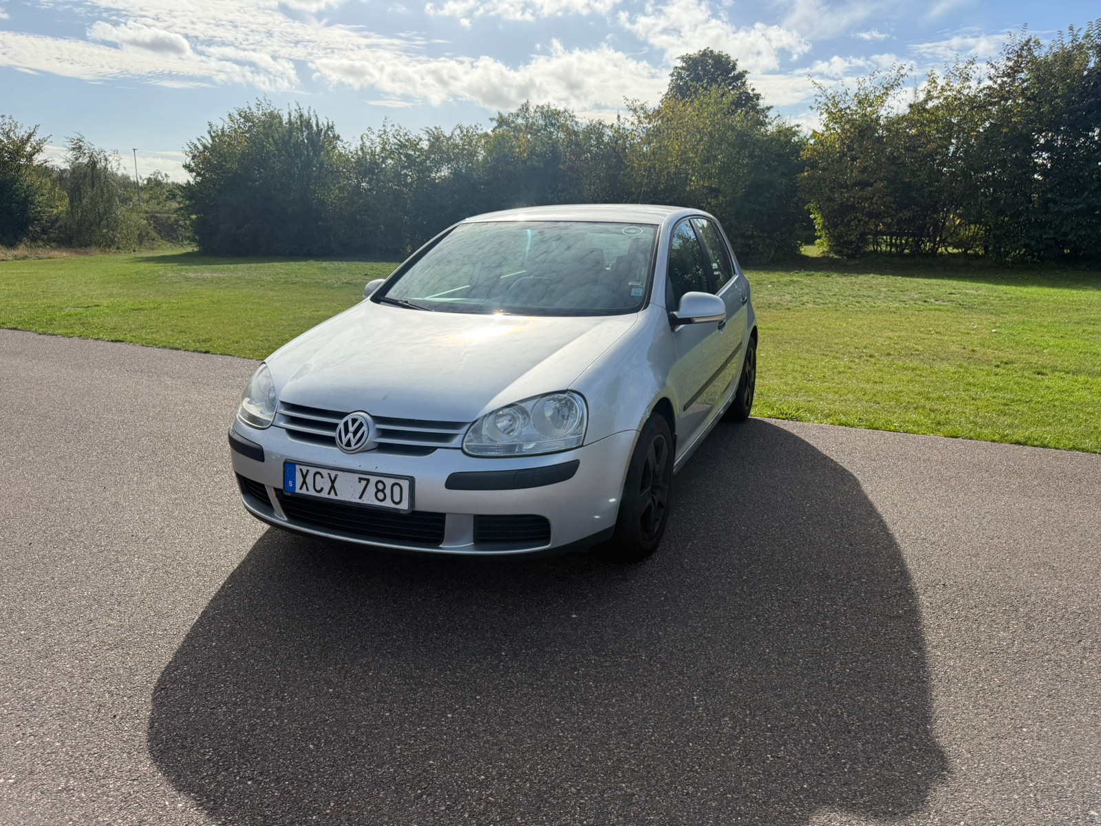 Volkswagen Golf V 5-dörrar 1.6 Manuell 2006, bild 2/3