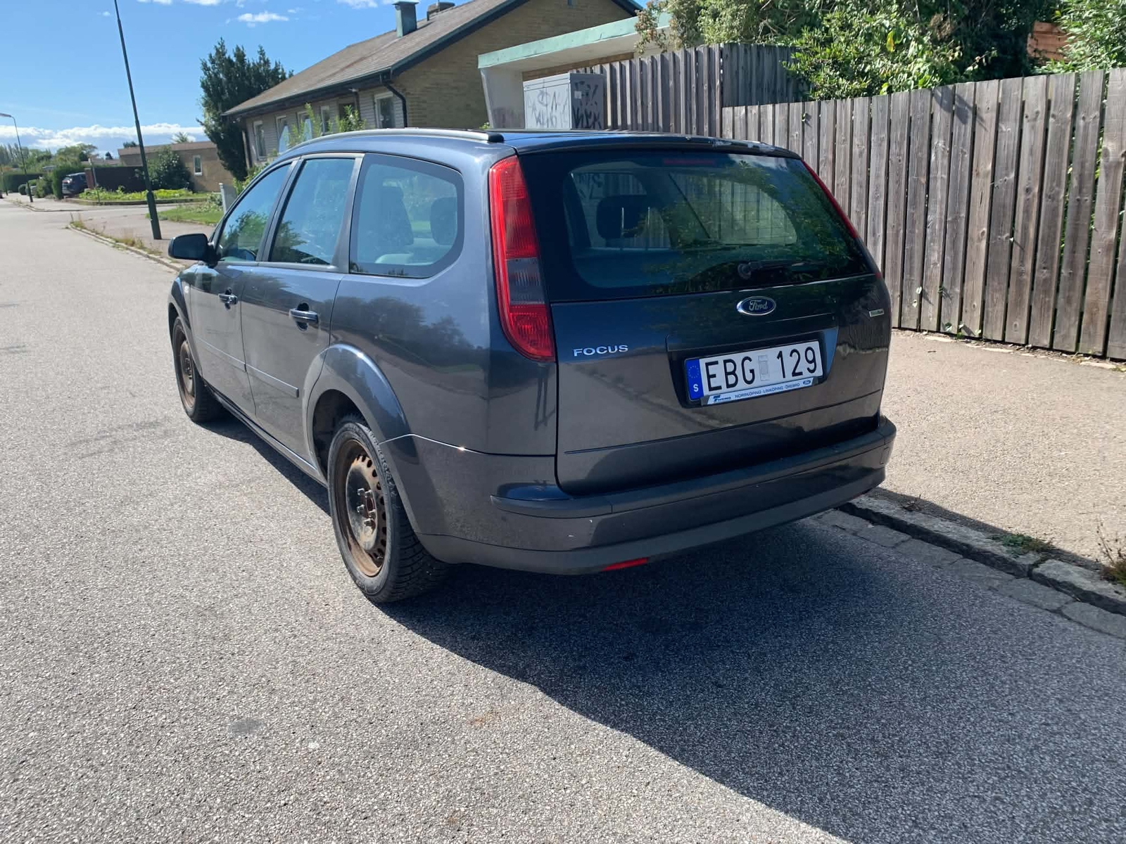 Ford Focus Kombi 1.8 Flexifuel Manuell 2008, kuva 4/4