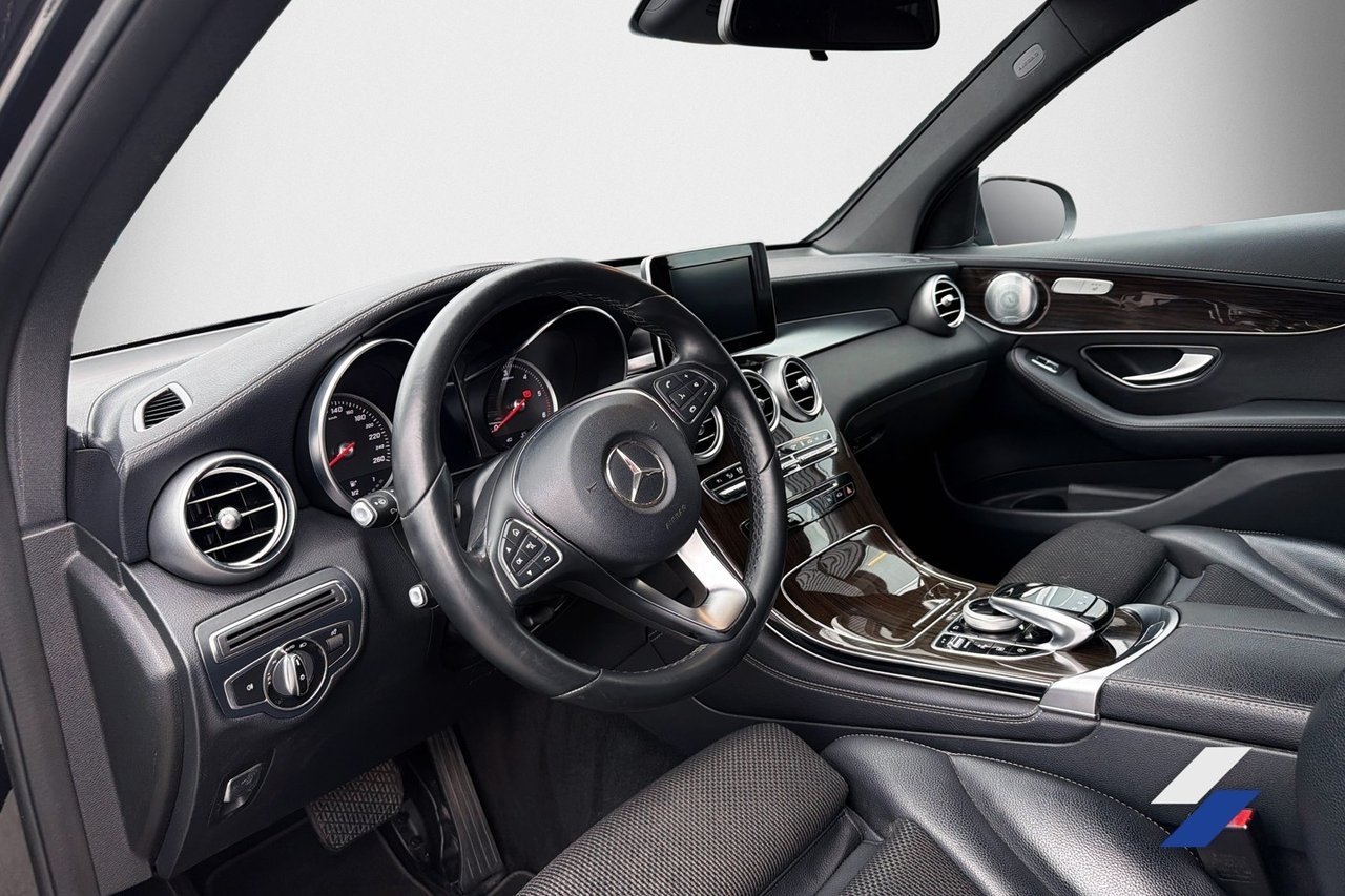 Mercedes-Benz GLC 2016, bild 4/8