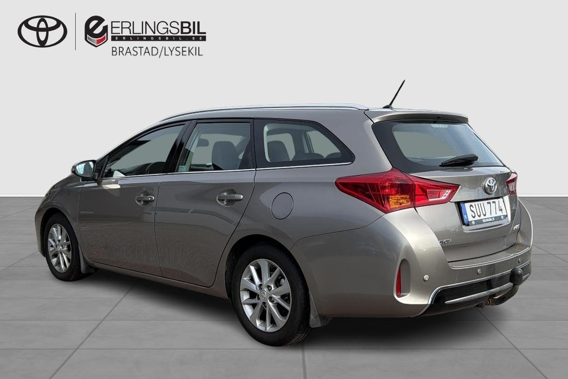 Toyota Auris 2014, bild 2/10