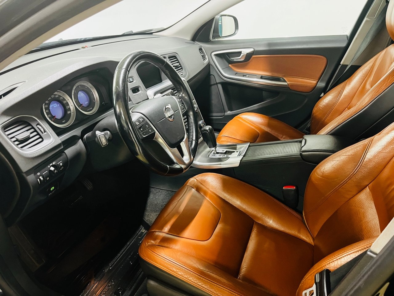 Volvo V60 D3 Geartronic Summum Euro 5 2011, bild 6/10