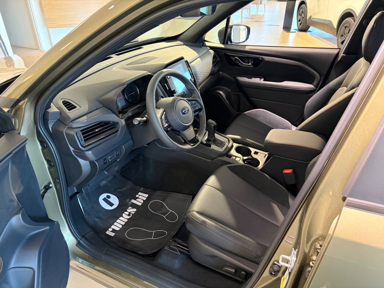 Subaru Forester e-Boxer Limited 2026, bild 5/10