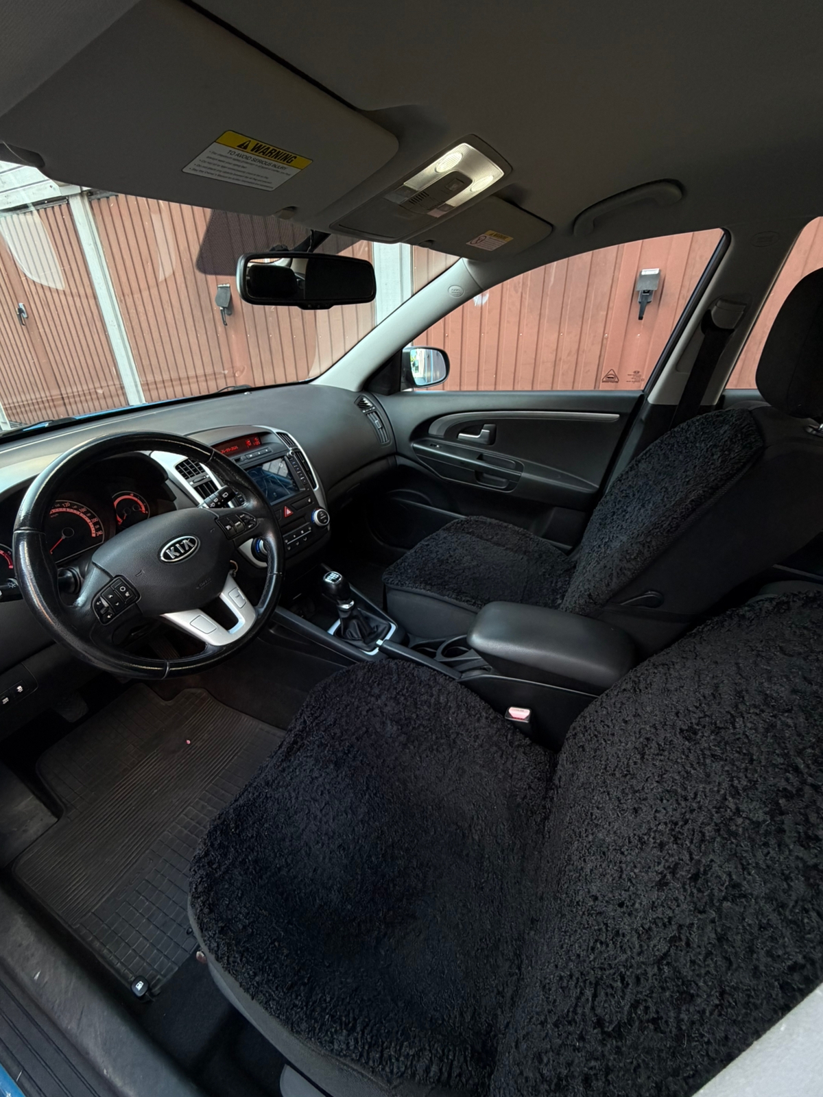 Kia Ceed 1.6 CRDi Manuell 2010, bild 8/8