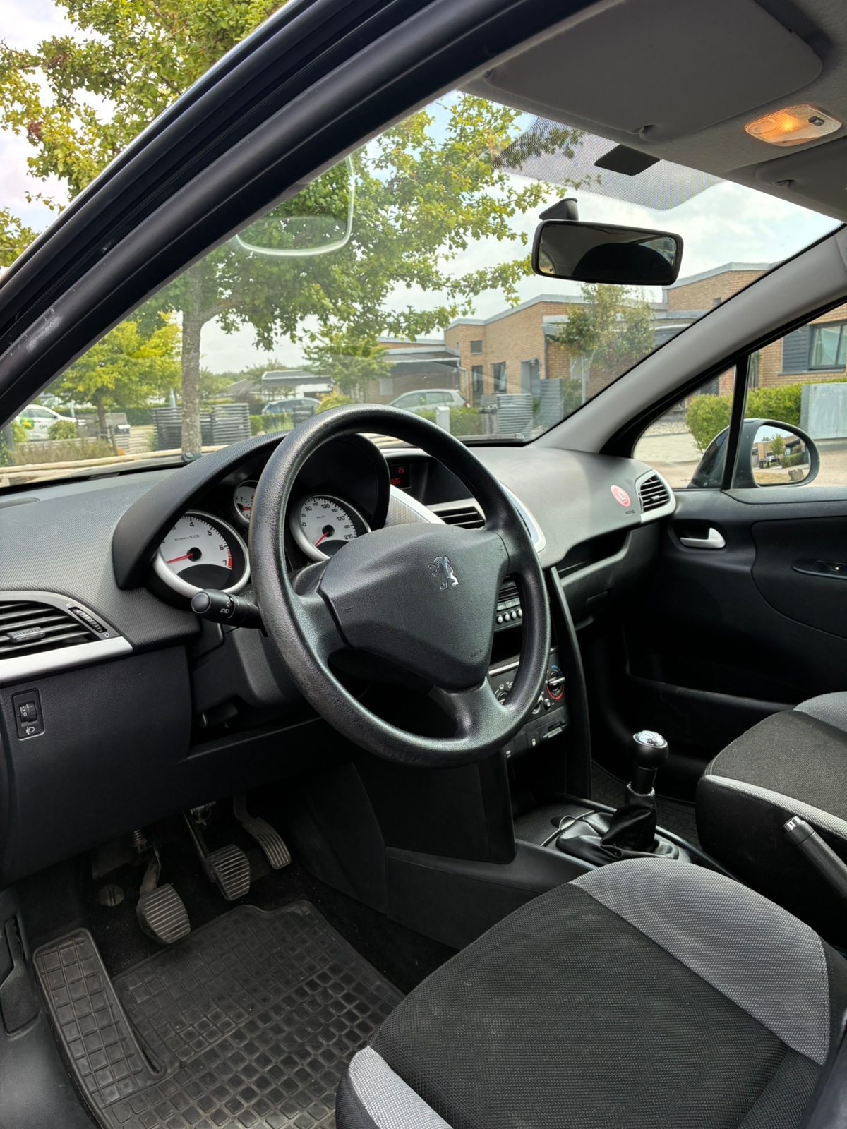 Peugeot 207 5-dörrar 1.4 VTi Manuell 2009, bild 7/10