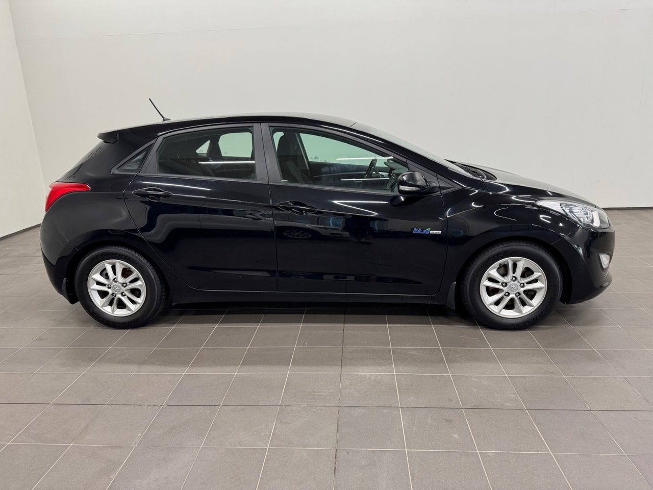 Hyundai i30 5-dörrar 1.6 CRDi Business 2014, kuva 3/10