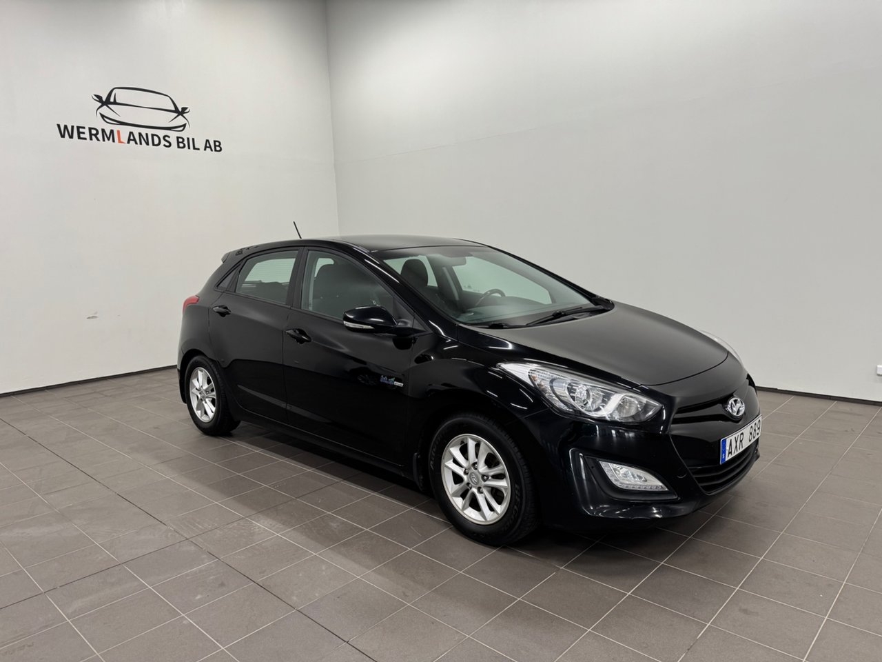 Hyundai i30 5-dörrar 1.6 CRDi Business 2014, kuva 2/10