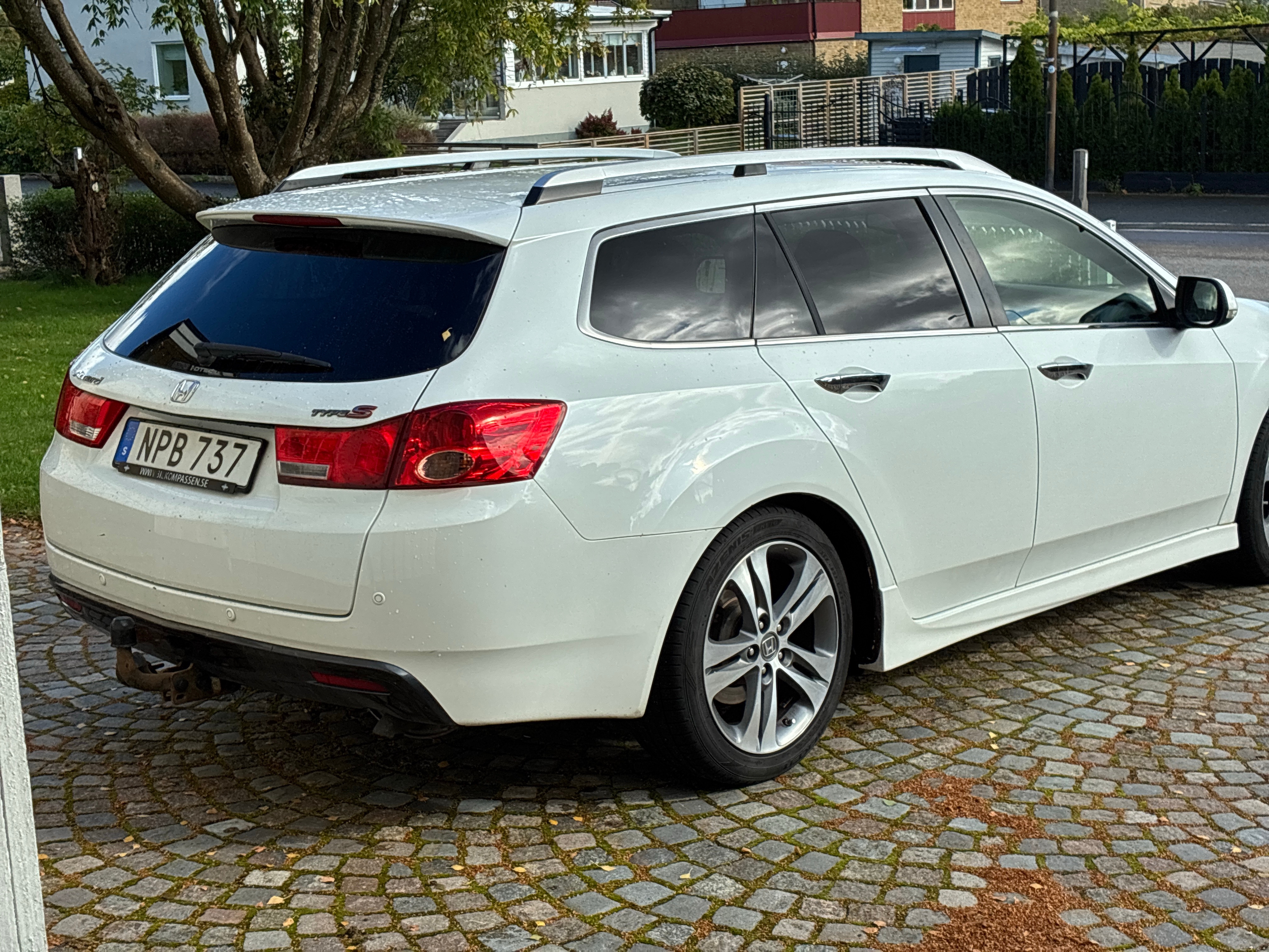 Honda Accord Tourer 2.2 i-DTEC Manuell 2014, bild 3/7