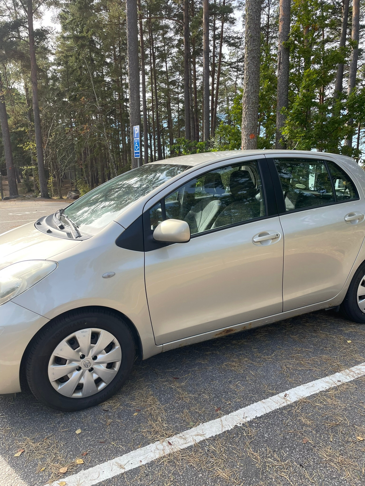 Toyota Yaris 1.33 2009, bild 3/10