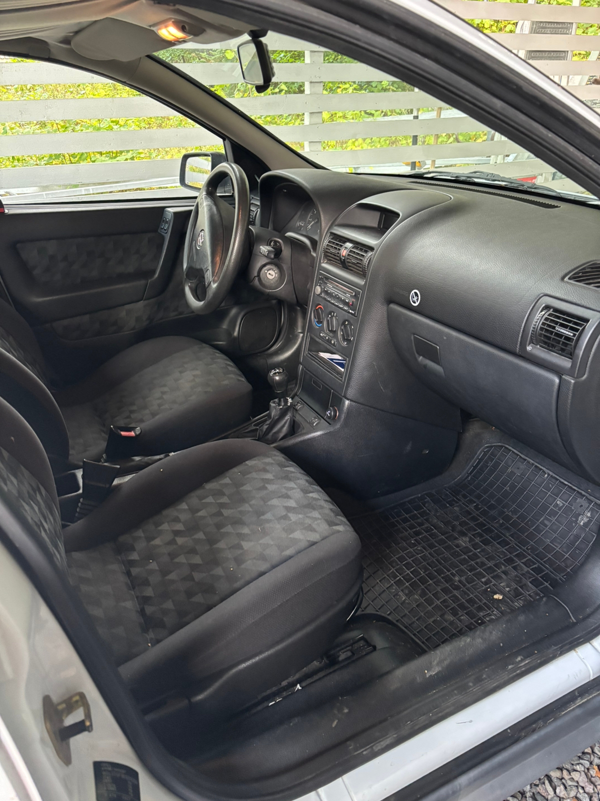 Opel Astra Caravan 1.6 Manuell 2001, bild 4/7