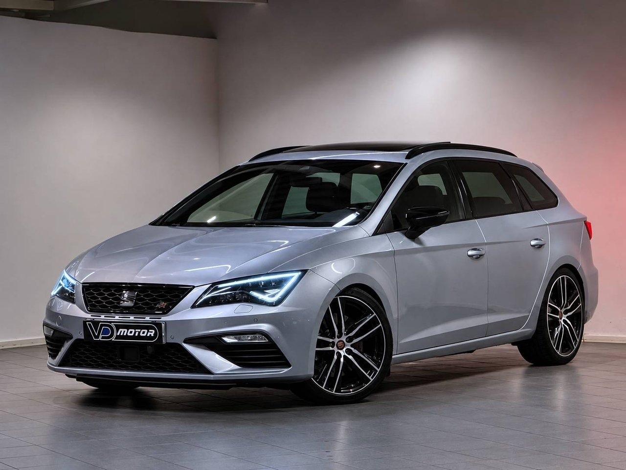 Seat Leon 2019, photo 6/10