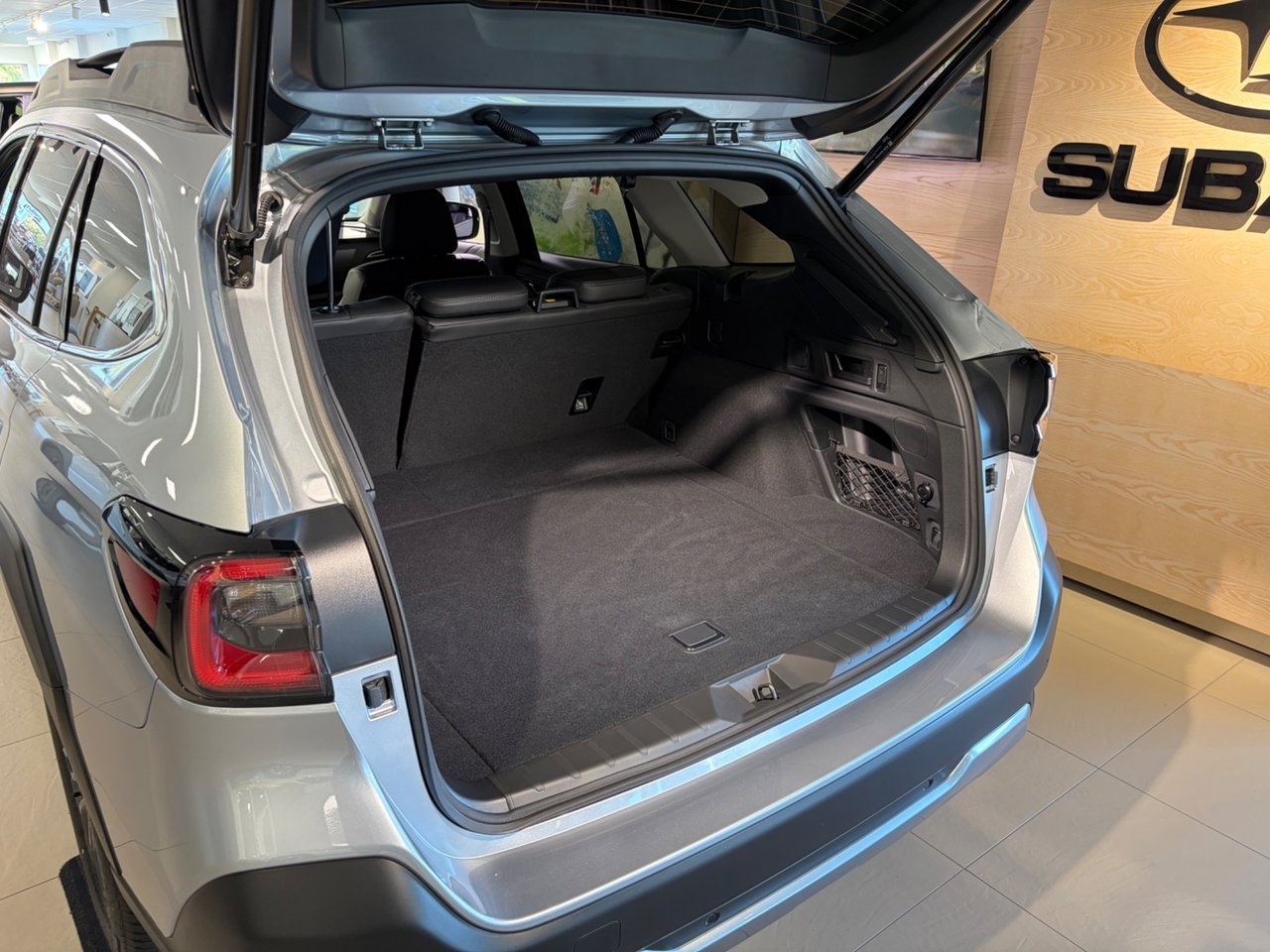Subaru Outback 2.5 4WD XFuel Limited 2025, bild 4/9
