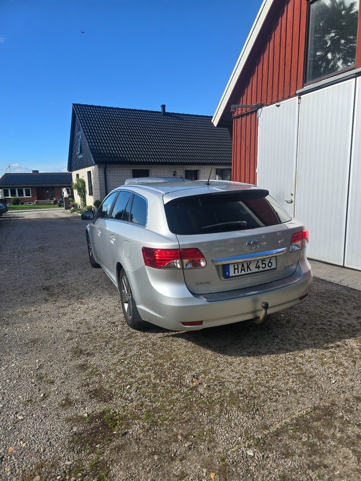 Toyota Avensis 2014, photo 3/9