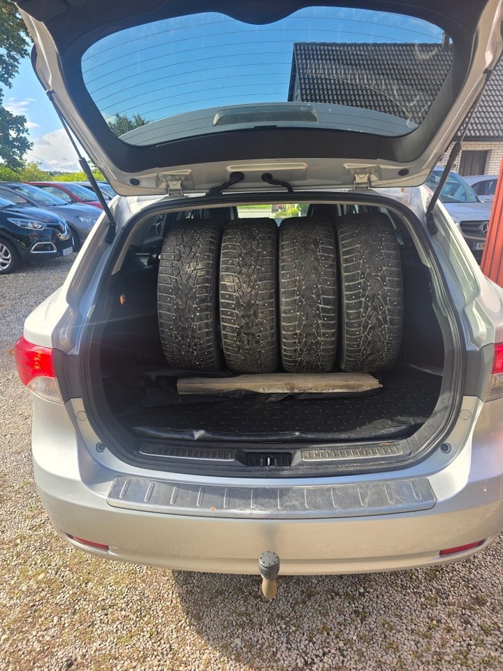 Toyota Avensis 2014, photo 5/9