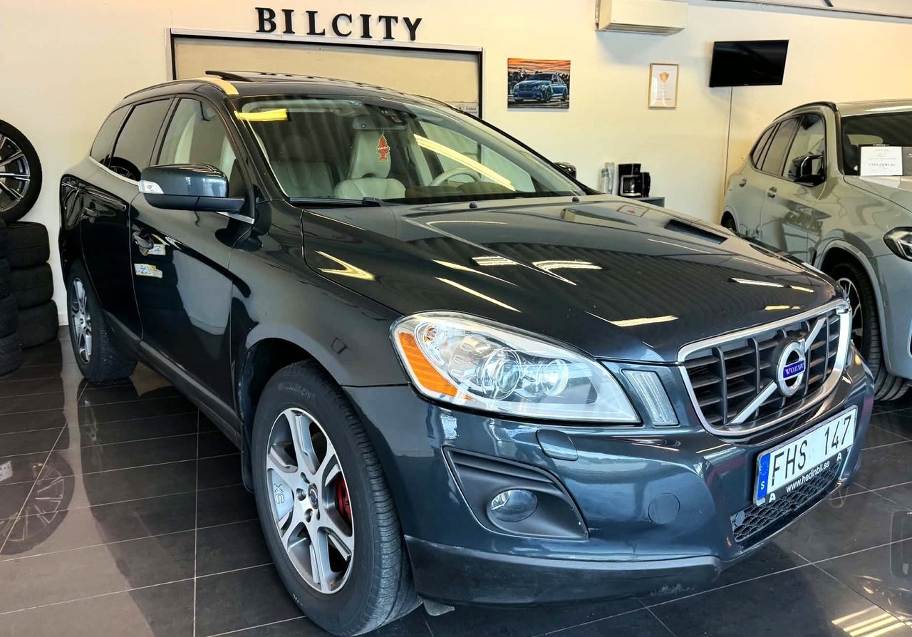 Volvo XC60 D5 AWD Geartronic Summum 2010, photo 2/10
